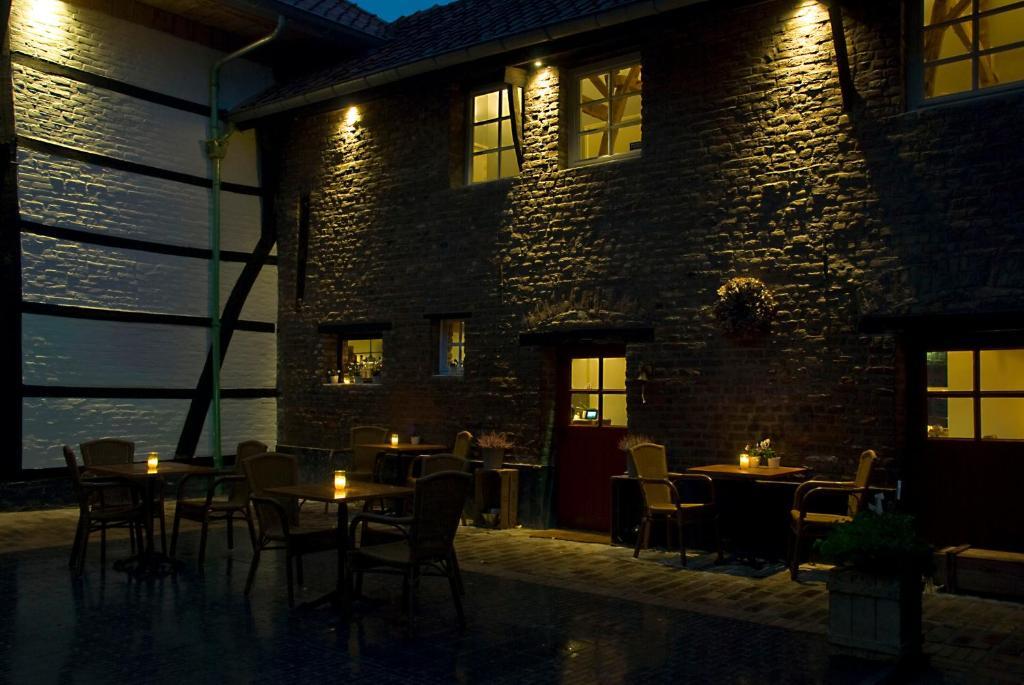 De Pingerhoeve 3*